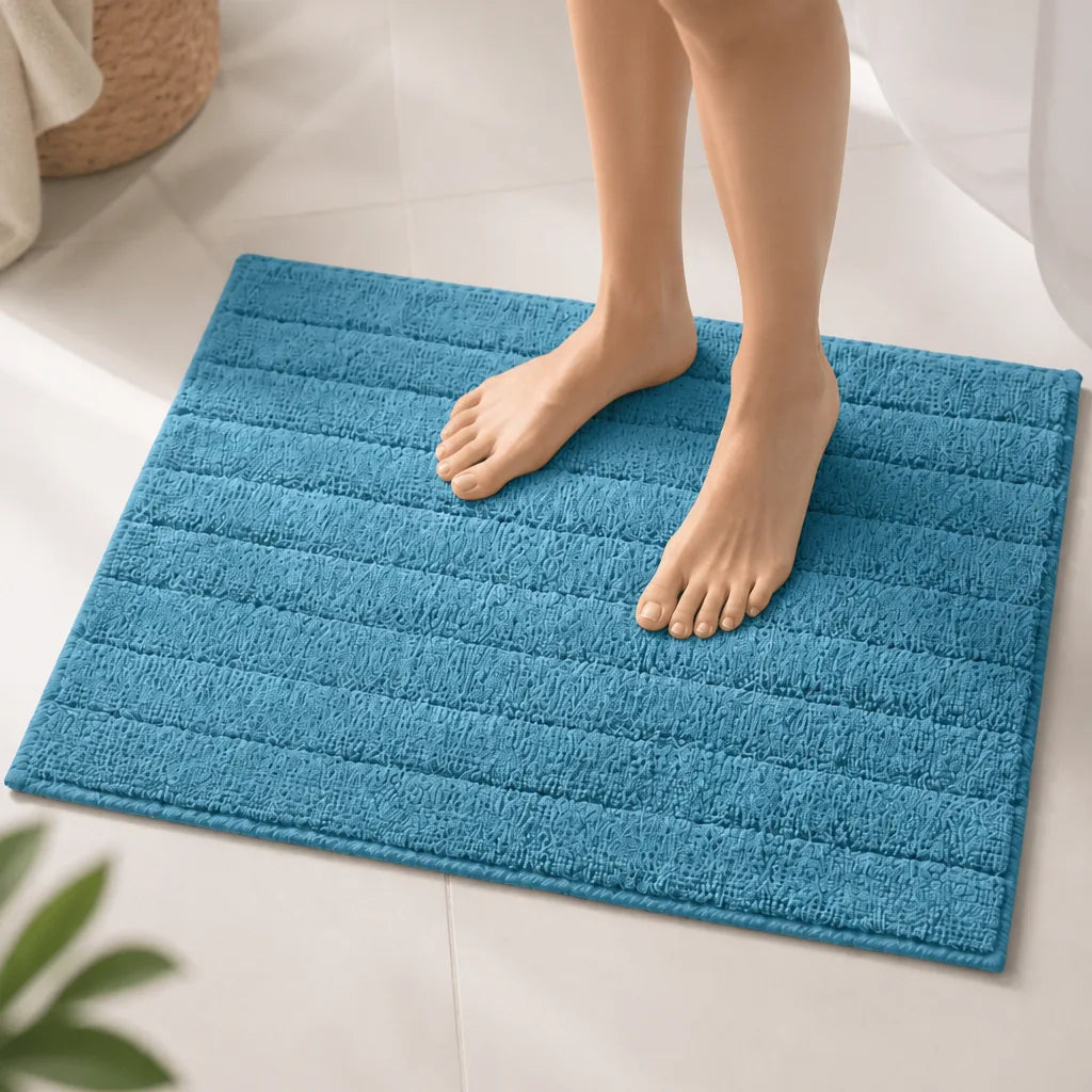 Tapis de bain bleu paon