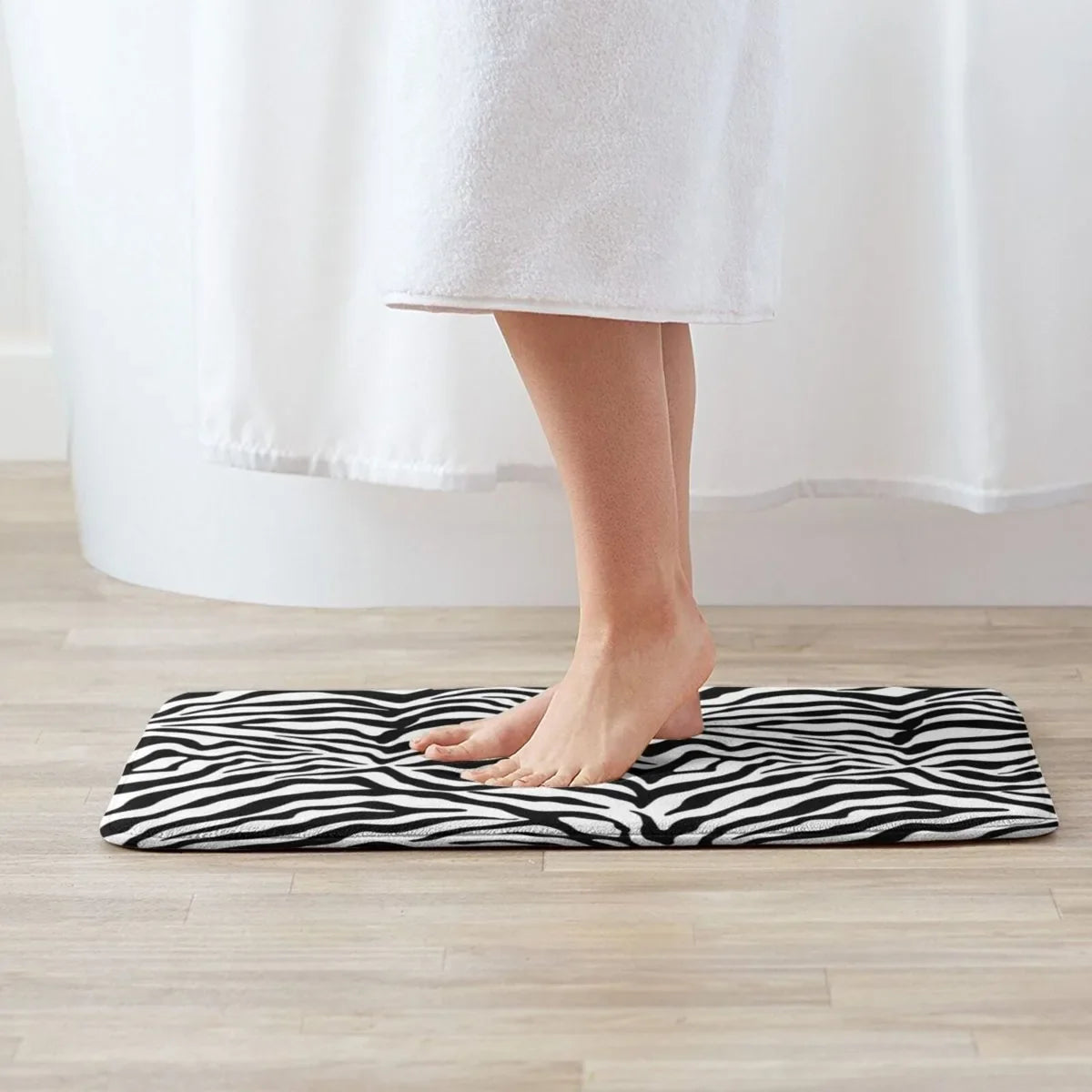 tapis de bain noir et blanc 1