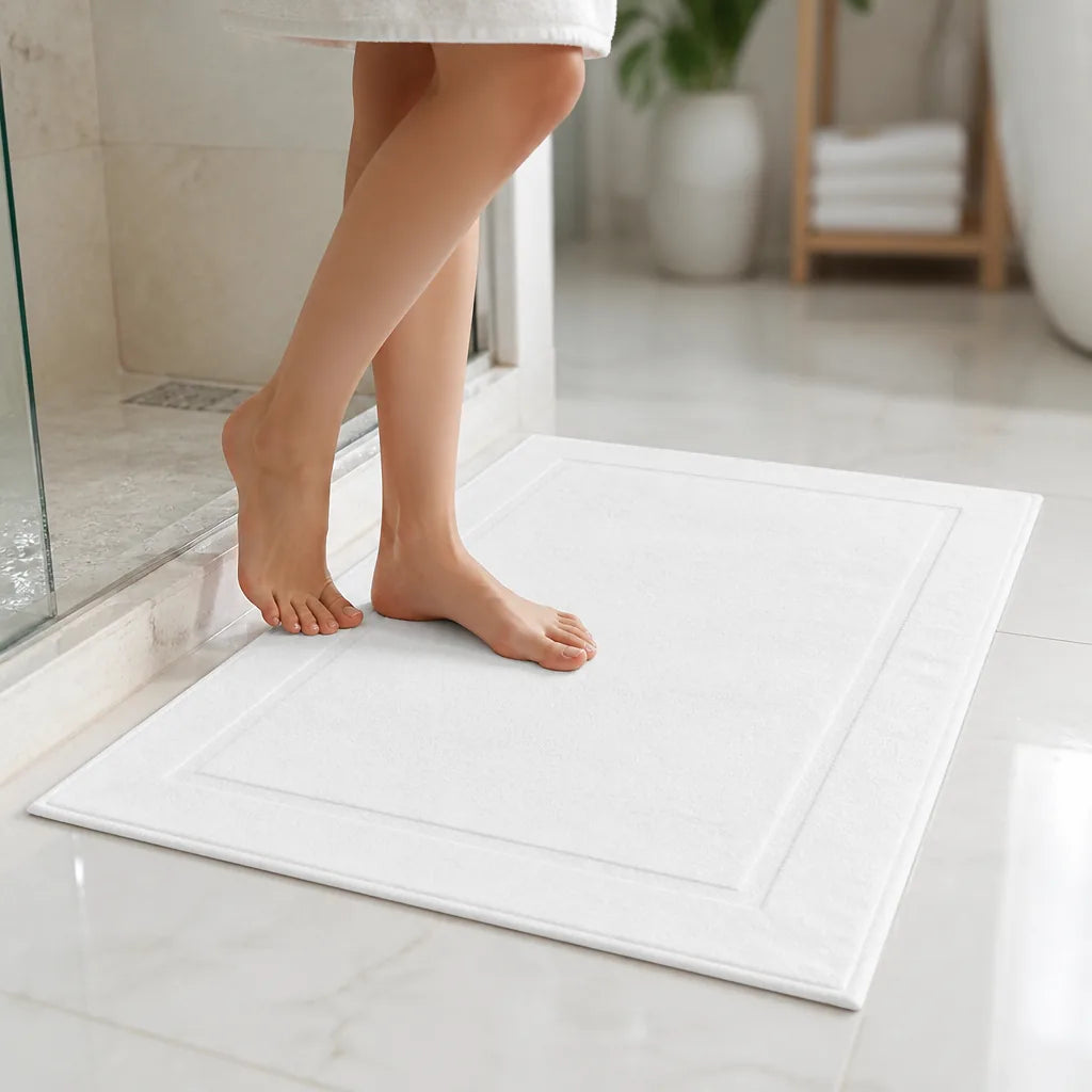 tapis-de-bain-serviette