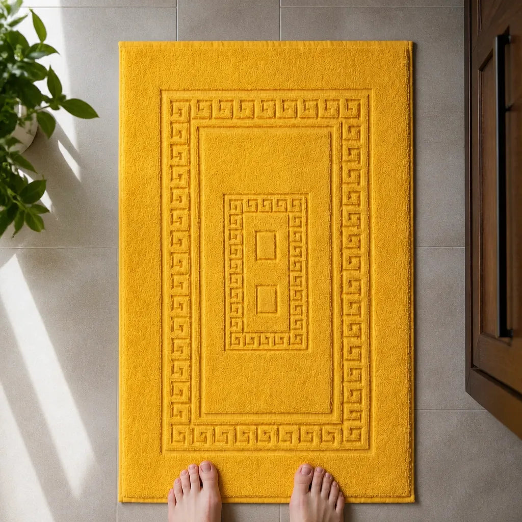 Tapis de salle de bain jaune