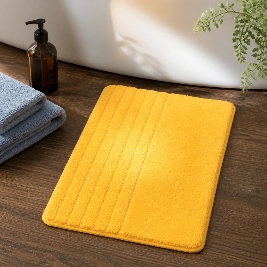 Tapis salle de bain jaune