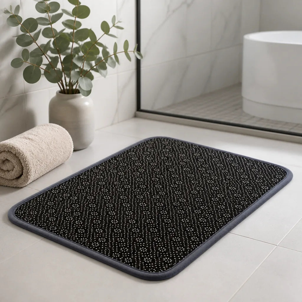 tapis-salle-de-bain-noir
